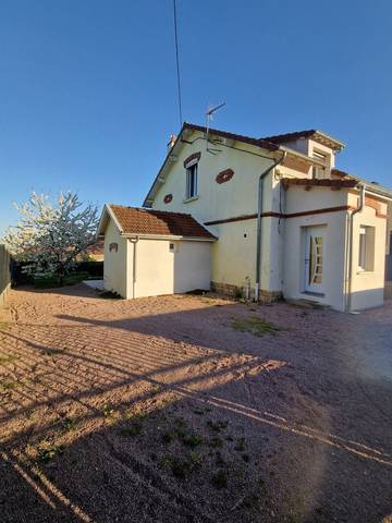 Gîte pour 6 personnes, avec terrasse et jardin à Montceau-les-Mines