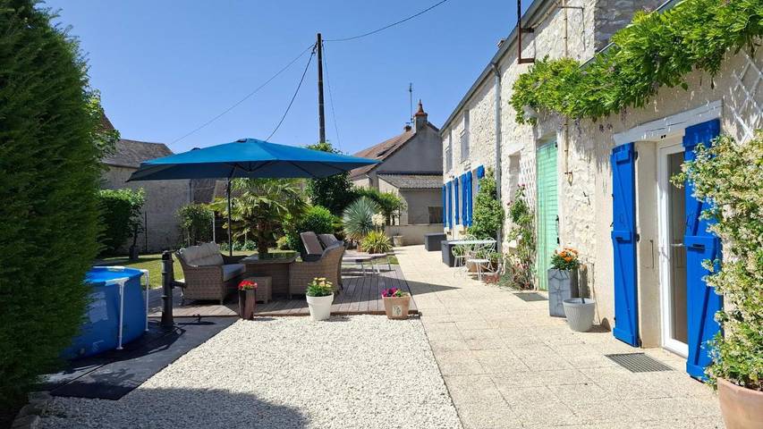 Chambre d’hôte pour 4 personnes, avec Terrasse et Jardin ainsi que Piscine et Sauna
