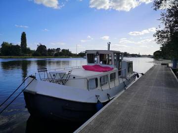 Bateau pour 5 personnes, avec terrasse et vue, animaux acceptés dans Côte-d'Or