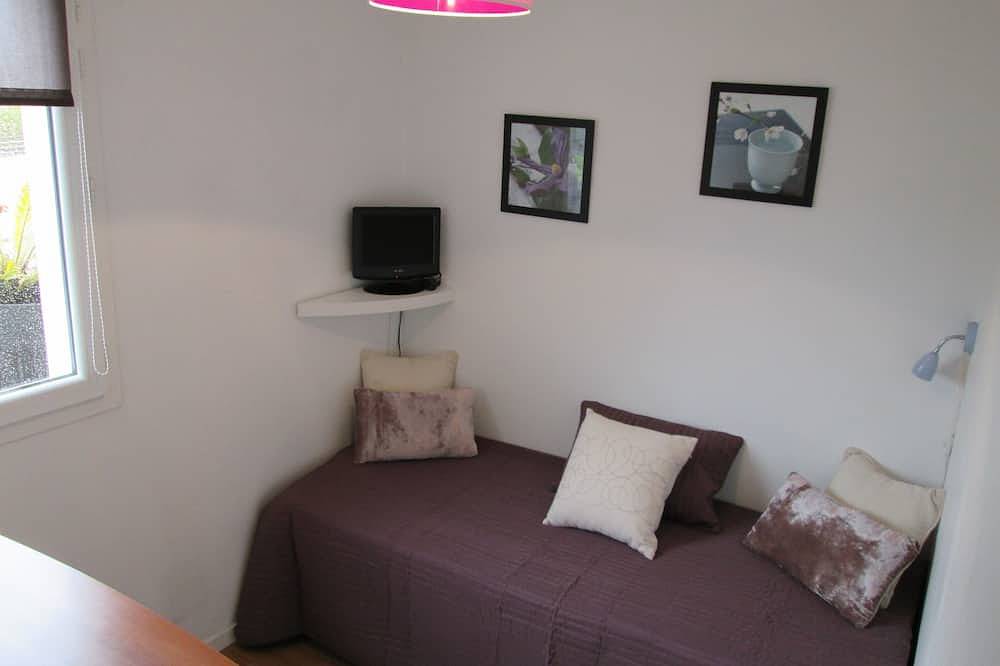 Entire apartment, Vannes charming 30m2 apartment with large terrace and garage in Vannes, Côte des Mégalithes