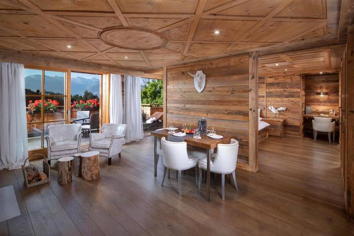 Hôtel pour 2 personnes, avec sauna ainsi que piscine et jardin, animaux acceptés à Crans-Montana - 4