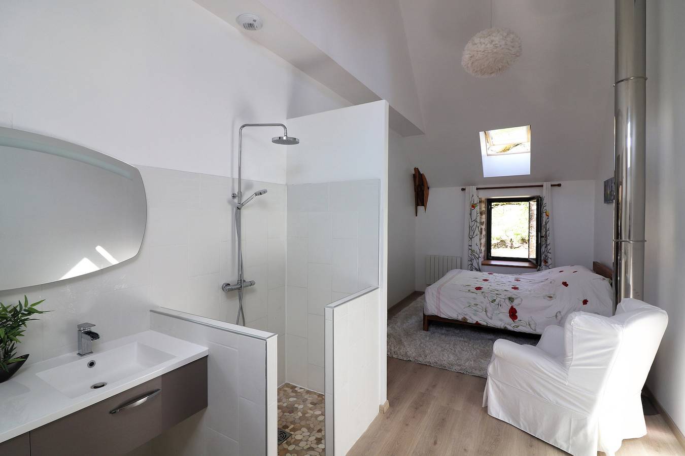 Maison confortable à Thégra avec grand jardin, idéale pour familles. in Thégra, Massif central