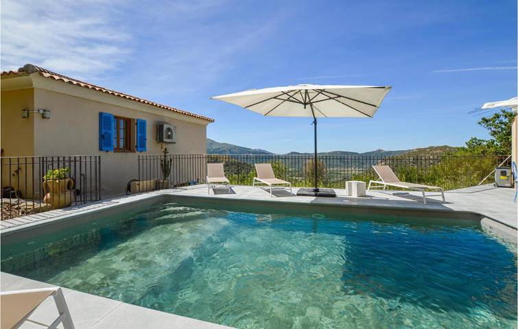 Maison de vacances pour 6 personnes, avec terrasse ainsi que jardin et piscine, animaux acceptés