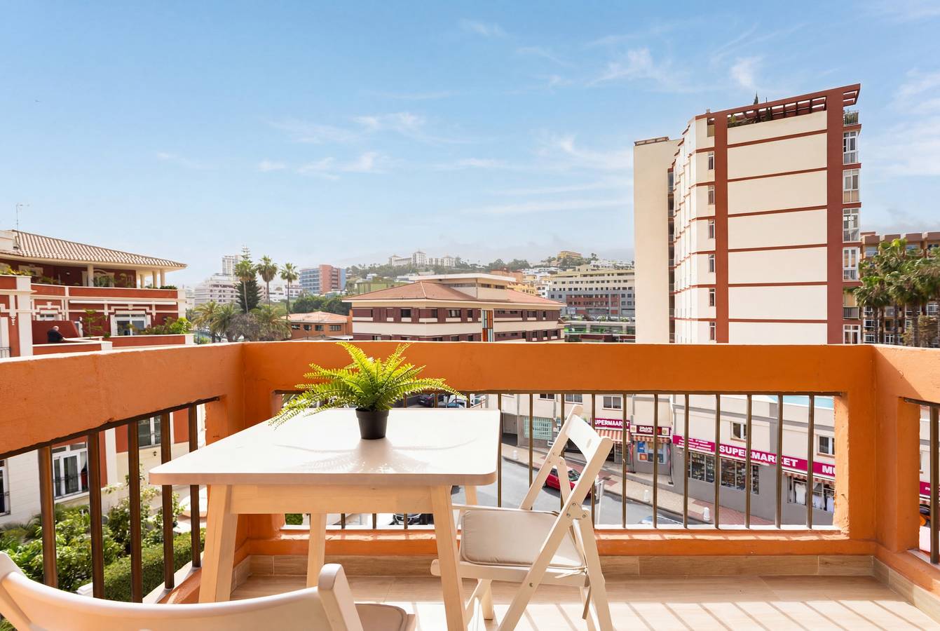 Apartamento entero, Apartamento de vacaciones para 2 personas con balcón in Playa Jardin, Puerto de la Cruz