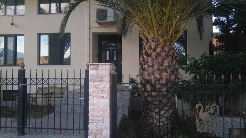 Appartement de vacances pour 3 personnes, avec Terrasse ainsi que Jardin et Vue