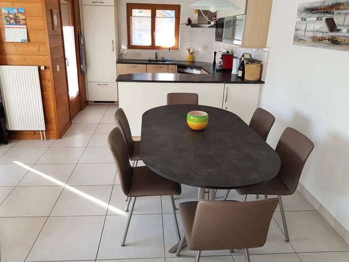 Gîte pour 6 personnes, avec terrasse à Champéry - 2