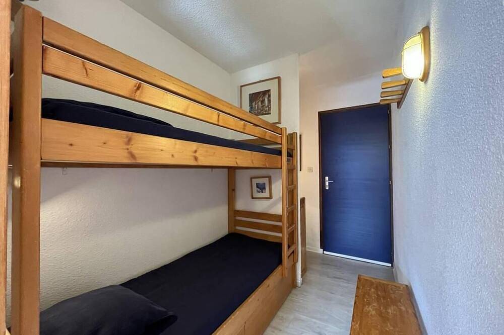 Entire apartment, 200m from ski slopes, 3rd floor, balcony, tv, ski locker, 24m², Peisey-Vallandry in Vanoise National Park