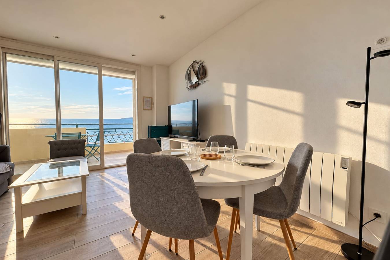 Appartement entier, La Croix du Sud: superbe appartement en duplex 2 chambres vue mer in Port Camargue, Le Grau-du-Roi