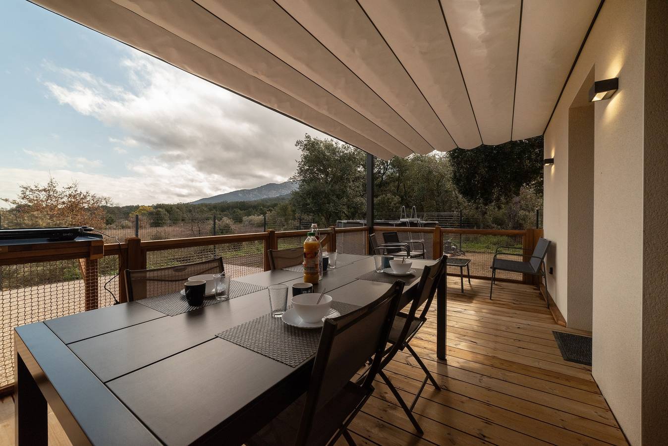 Gîte de charme 'Côté Mer' avec vue sur la montagne, Wi-Fi et climatisation in Sorède, Côte méditerranéenne (France)