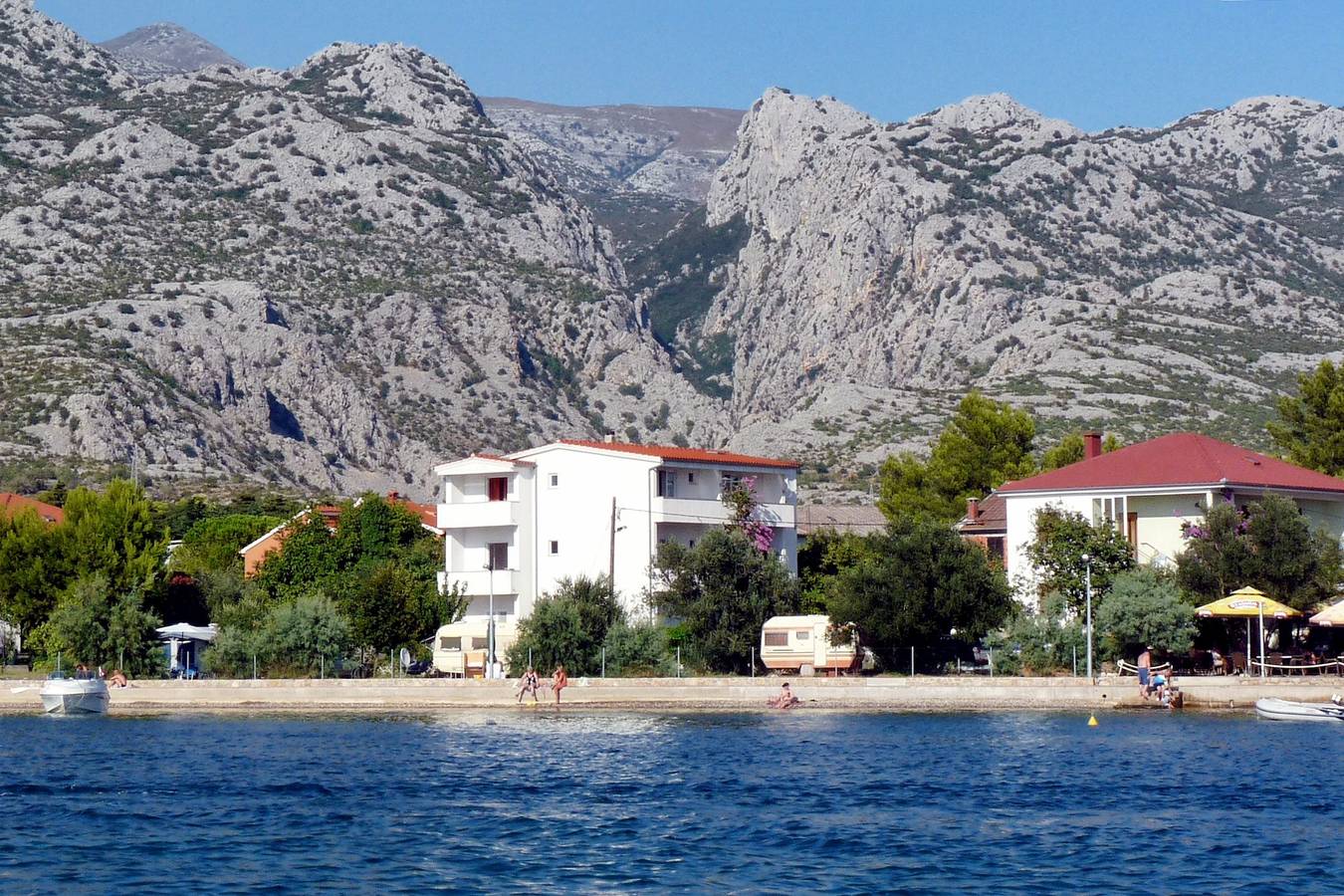 Ganze Wohnung, 1-Zimmer-Ferienwohnung am Strand Seline, Paklenica A-6440-a in Starigrad, Zadar
