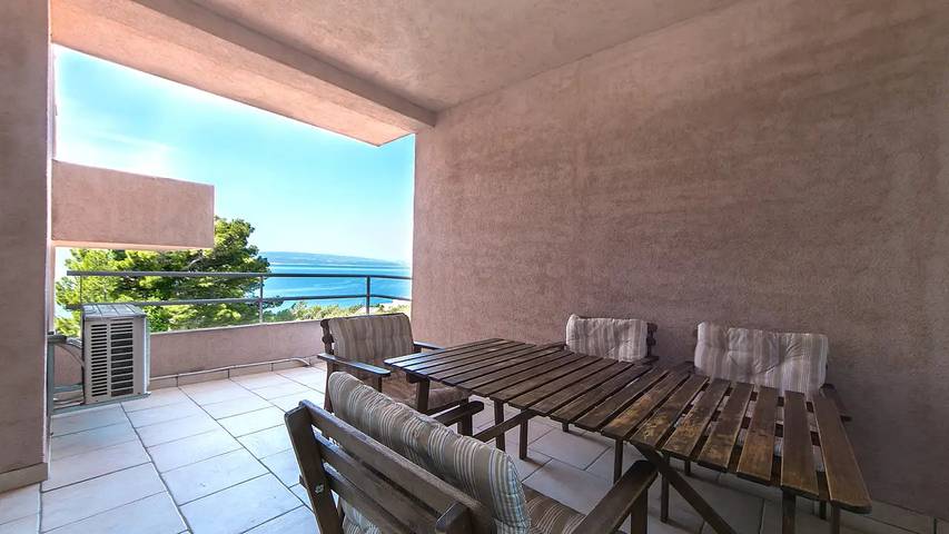Gîte pour 6 personnes, avec terrasse à Brela