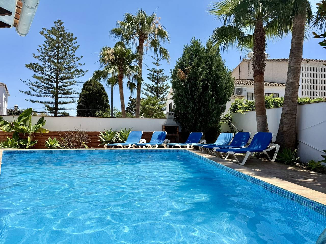 Villa Jazmines in Playa de Burriana, Nerja
