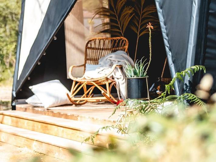 Tente pour 4 personnes, avec bassin pour enfant et vue sur le lac dans les Ardennes - 2