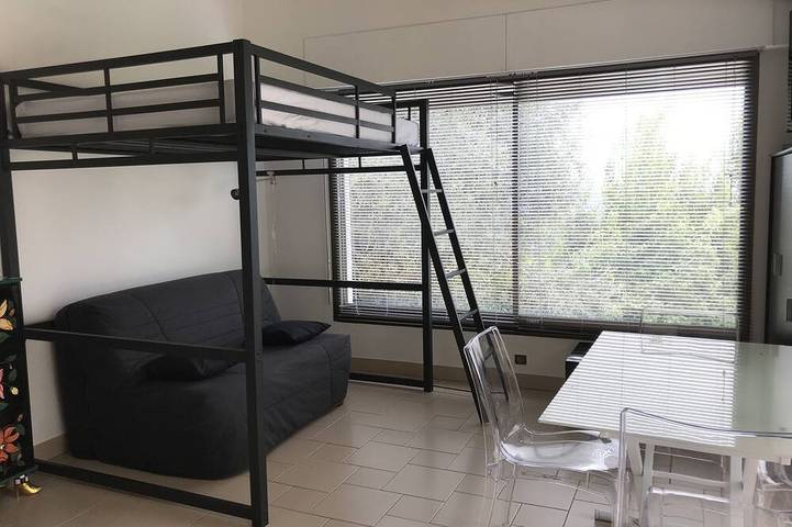 Location de vacances pour 4 personnes, avec terrasse et jardin à Carros - 3