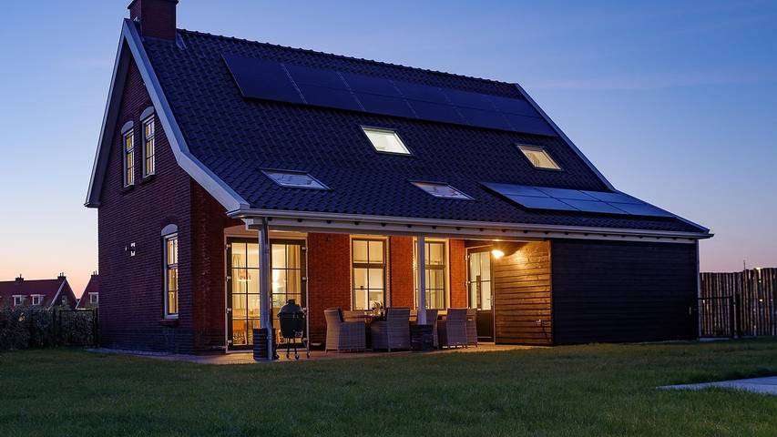 Vakantiehuis voor 7 personen, with sauna and whirlpool as well as tuin in Colijnsplaat