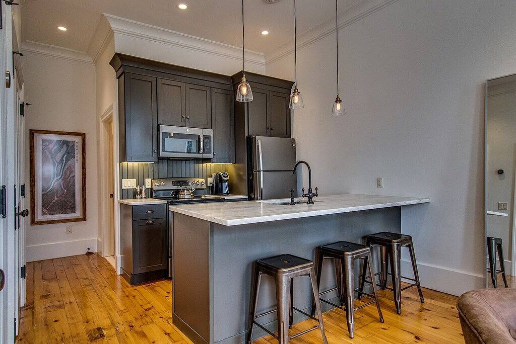 Ganze Wohnung, Sheridan House-Studio:upscale apartment on Main St in Penn Yan, Keuka Lake