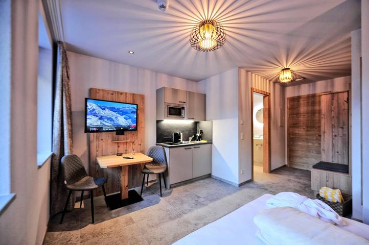 Ganze Ferienwohnung, Appartement 001+002 in Ischgl, Verwall
