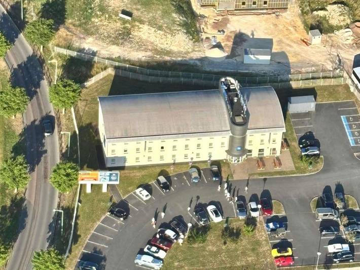 Hôtel pour 3 personnes, avec jardin à Cosne-Cours-sur-Loire - 4