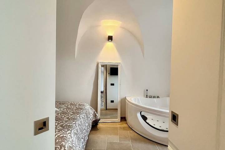 Ferienwohnung für 4 Personen, mit Whirlpool in Perinaldo