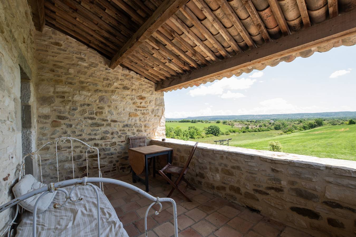 Maison de vacances 'Gîte L'olivier Au Mas Dujau' avec piscine partagée, terrasse privée et Wi-Fi in Saint-Sauveur-de-Cruzières, Ardèche