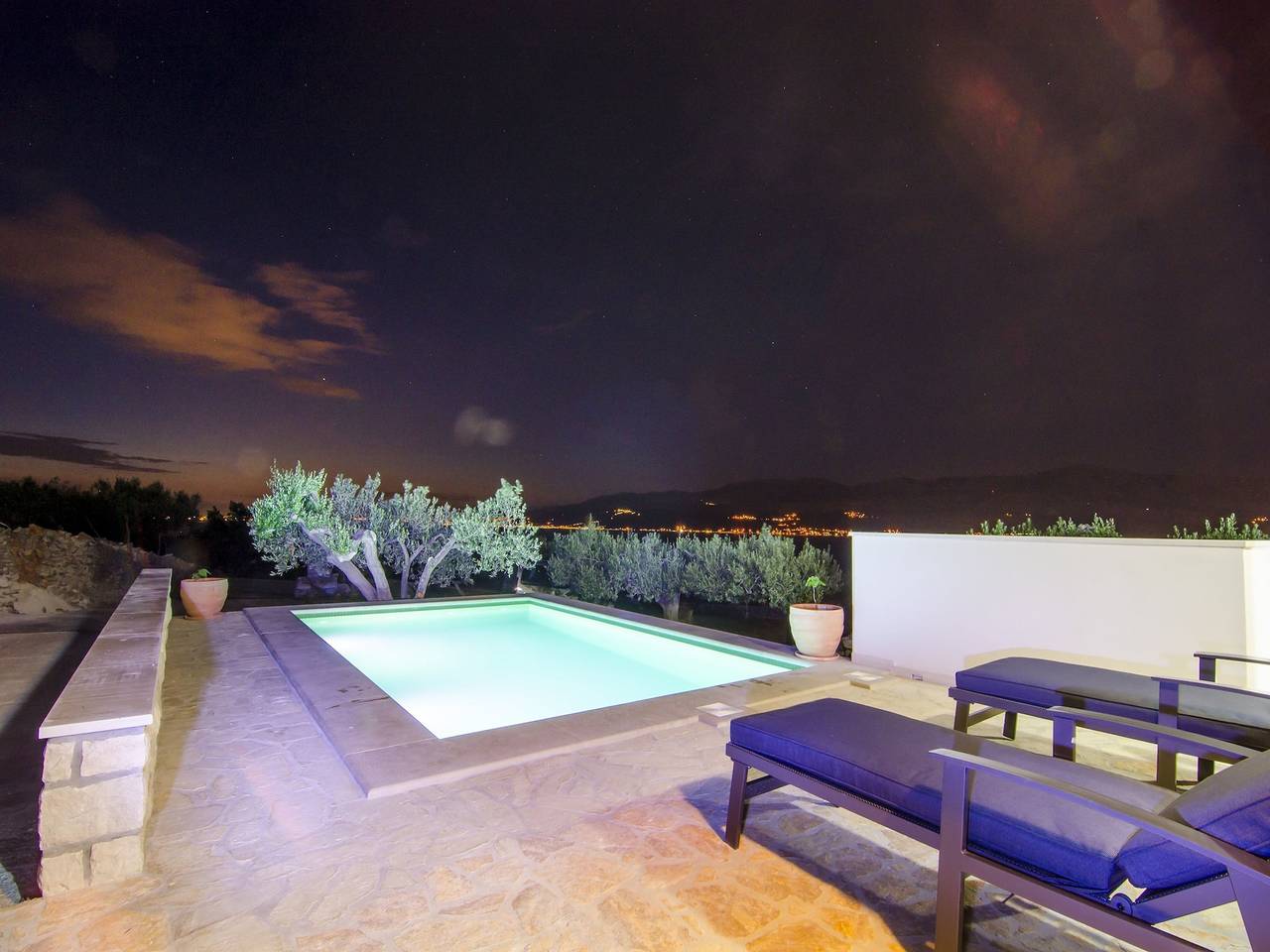 Holiday Home Bliss - Holiday Home with Outdoor Pool and Sea View (St) in Supetar, Brac