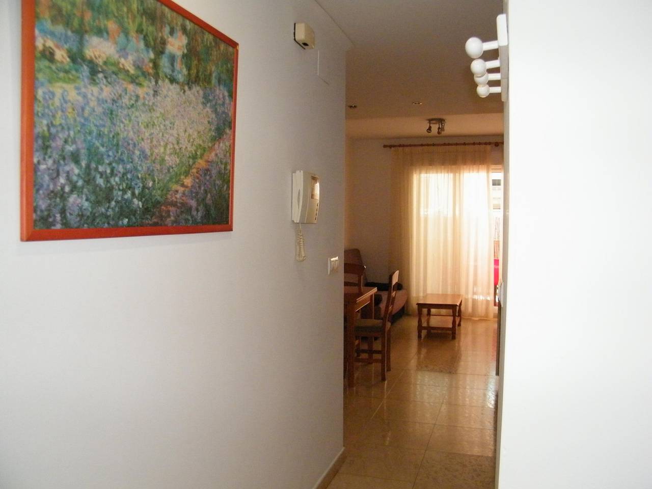Appartamento intero, Gandía Beach Apt: 2Br, A/C, Terrace, Near Shops, Parking in Playa de Gandía, Costa de Valencia
