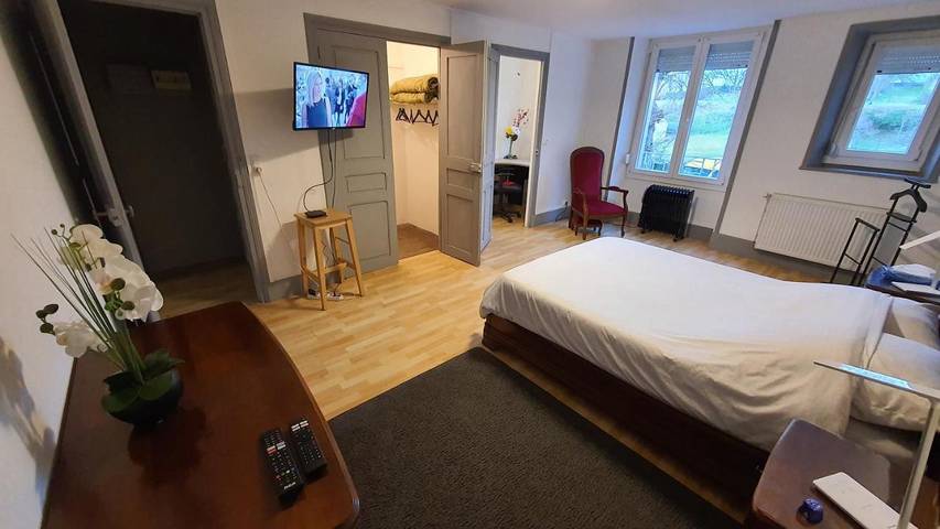 Location de vacances pour 4 personnes, avec jardin, adapté aux familles à Langres - 2