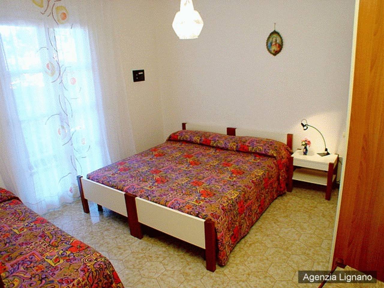 Entire apartment, Cozy flat with private fenced garden a few steps from Lignano Sabbiadoro beach in Lignano Riviera, Lignano Sabbiadoro