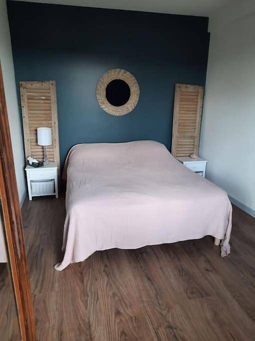 Appartement entier, One-Bedroom Apartment in Brazey-en-Plaine, Région de Beaune