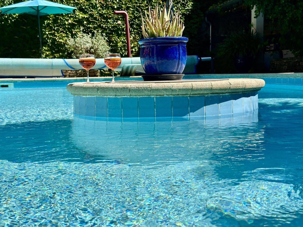 Appartement entier, Appartement 2 chambres avec piscine in Montélimar, Région de nyons