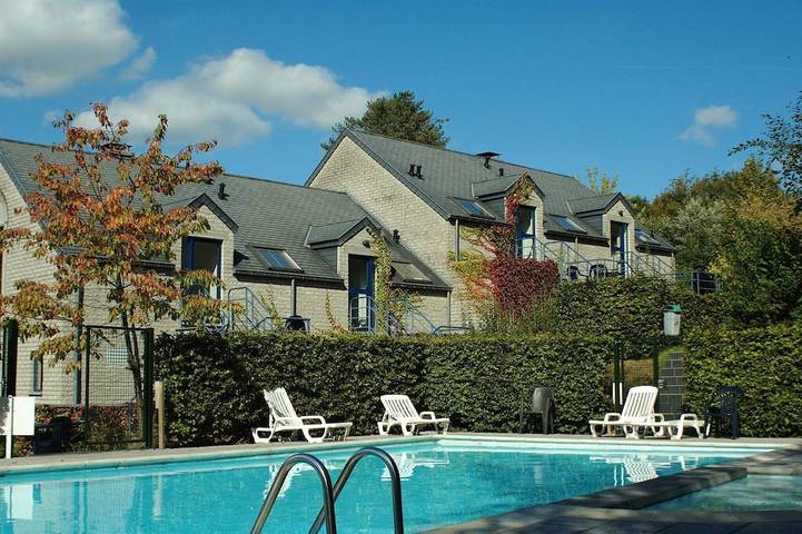 Location de vacances pour 4 personnes, avec terrasse et piscine en Belgique