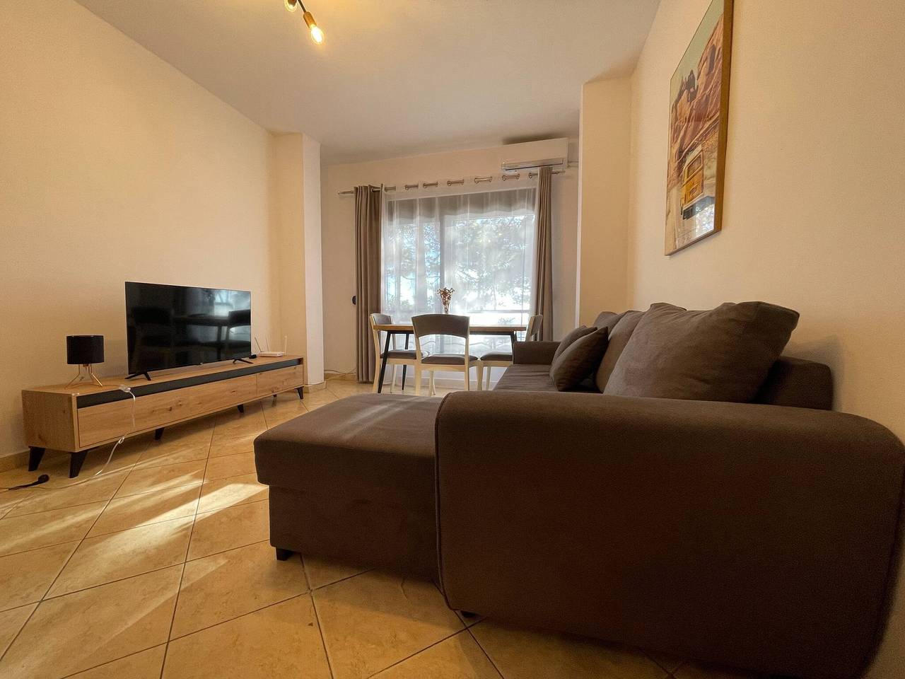 Apartamento entero, Apartamento exclusivo de 2 dormitorios con vistas al mar en Kavajë, Albania in Albania
