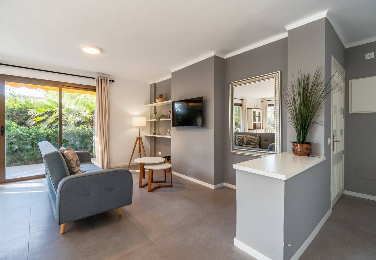 Ganze Wohnung, Ferienwohnung 'Apartamento Ponent 8' mit Privatterrasse, Wlan und Klimaanlage in Cala Ratjada, Capdepera