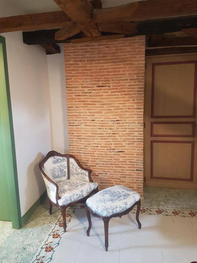 Twin Room with Private Bathroom in Sarrazac, Périgord Vert