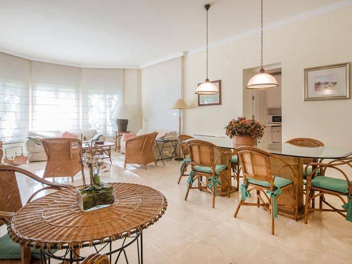 Apartamento vacacional entero, R5 Casa Colonial con piscina privada en Coma-ruga in Coma-ruga, Vendrell