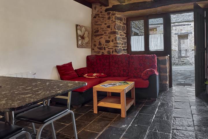 Chalet para 4 personas, con jardín y balcón, Familias con niños en Castilla y León - 2