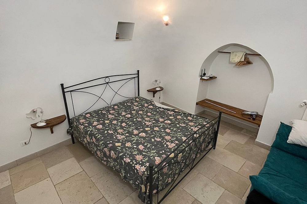 Trulli nel Canale - Trullo Gardenia in Locorotondo, Bari Province