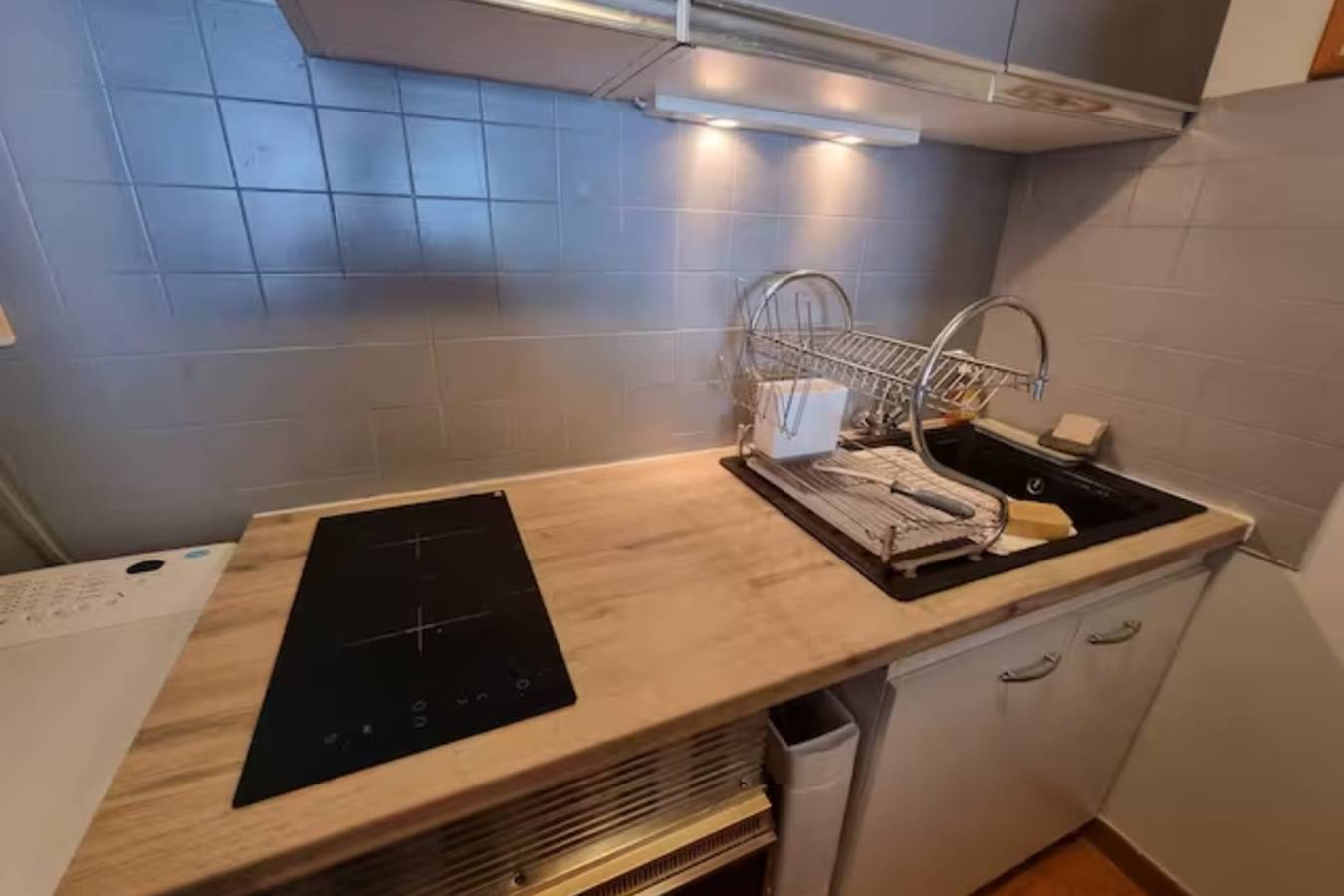 Ganzes Studio, Studio für 4 Personen mit Balkon in Le Brusc, Six-Fours les Plages