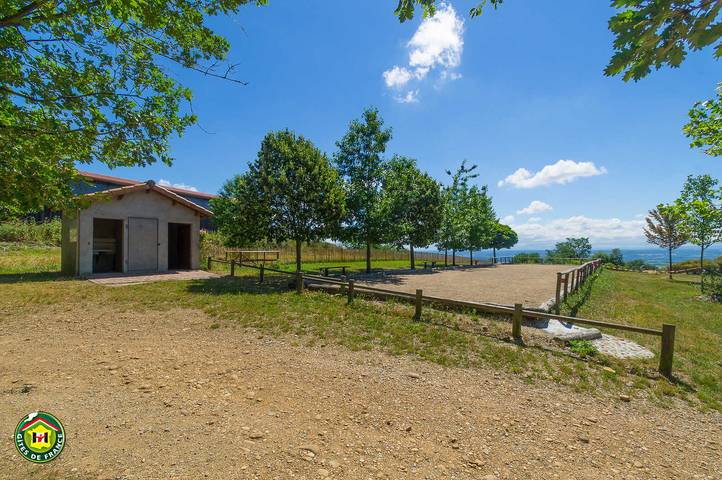 Gîte pour 6 personnes, avec piscine et terrasse, animaux acceptés dans l' Isère - 4