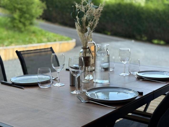 Villa pour 11 personnes, avec Jacuzzi et Terrasse ainsi que Jardin et Vue