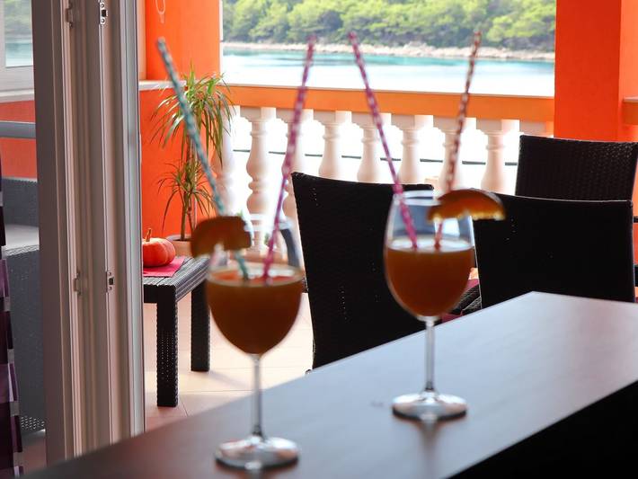 Holiday Home Adriatic View-Five Bedroom Holiday Home with Pool and Sea View in Blato, Korcula