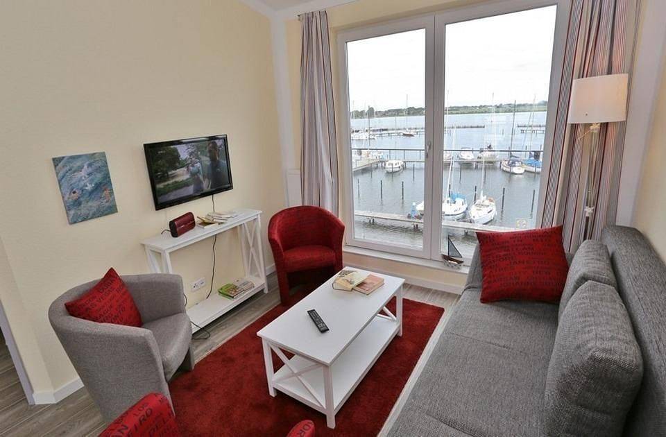 Ganze Wohnung, Ferienapartment Am Rundsteg 12 direkt am Yachthafen, Seeblick und Strandnähe in Ostfehmarn, Fehmarn