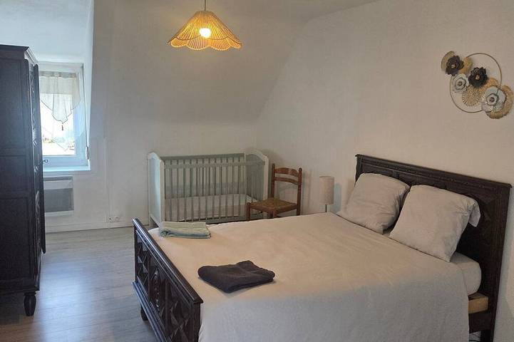 Location de vacances pour 5 personnes, avec jardin à Plémy - 4