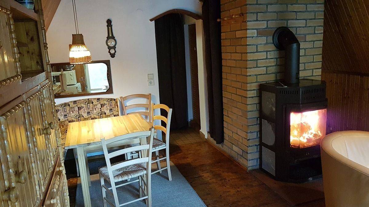 Freistehende Finnhütte am Lübbesee mit Balkon, Terrasse und Garten in Ahrensdorf in Milmersdorf, Barnimerland Region