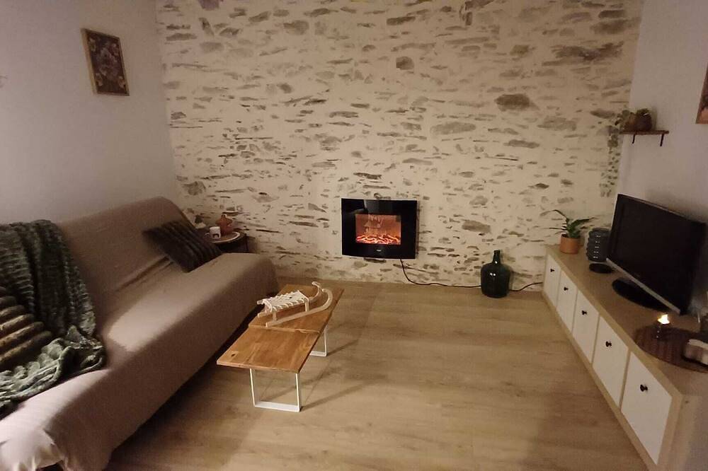Gite Mellona au calme, sur la vallée de l'hyrôme aux pieds des vignes de l'Anjou in Chanzeaux, Région d'Angers