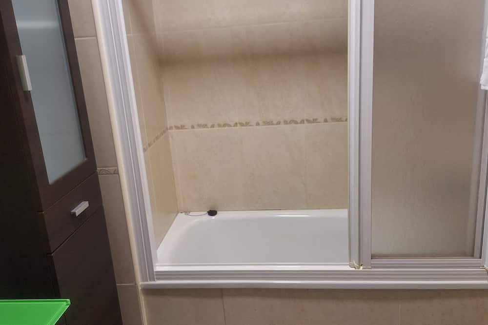 Entire apartment, Los Jardines in O Barco de Valdeorras, Ourense Region