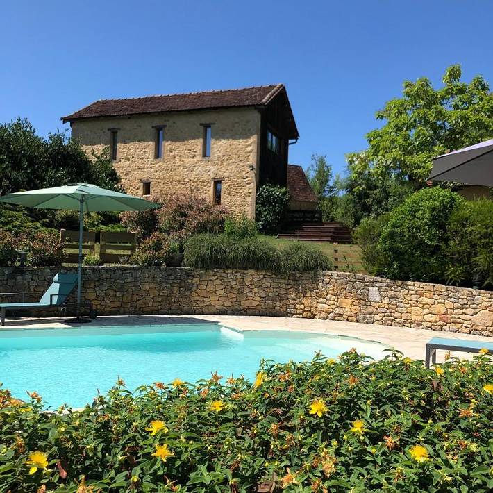 Location de vacances pour 4 personnes, avec vue et piscine ainsi que jardin et bassin pour enfant, animaux acceptés à Sainte-Alvère - 4