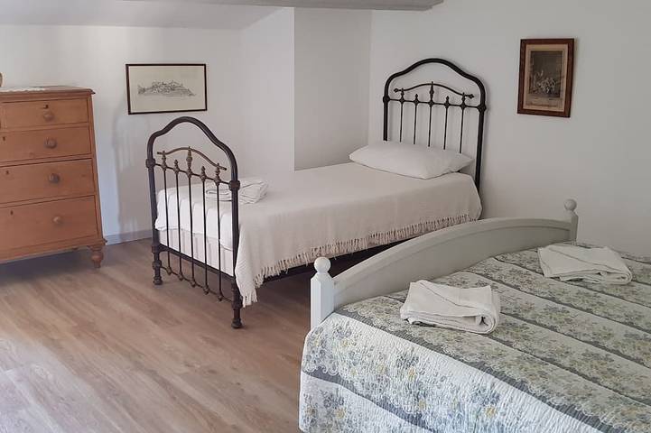 Gîte pour 5 personnes, avec jardin et terrasse à Le Bar-sur-Loup - 2