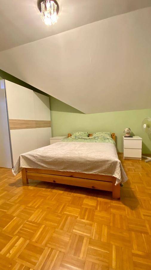 Ferienhaus für 8 Personen, mit Ausblick und Garten - 1
