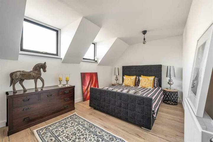 Ganze Wohnung, Contemporary 3Bdr House in South Woodford in Redbridge, London